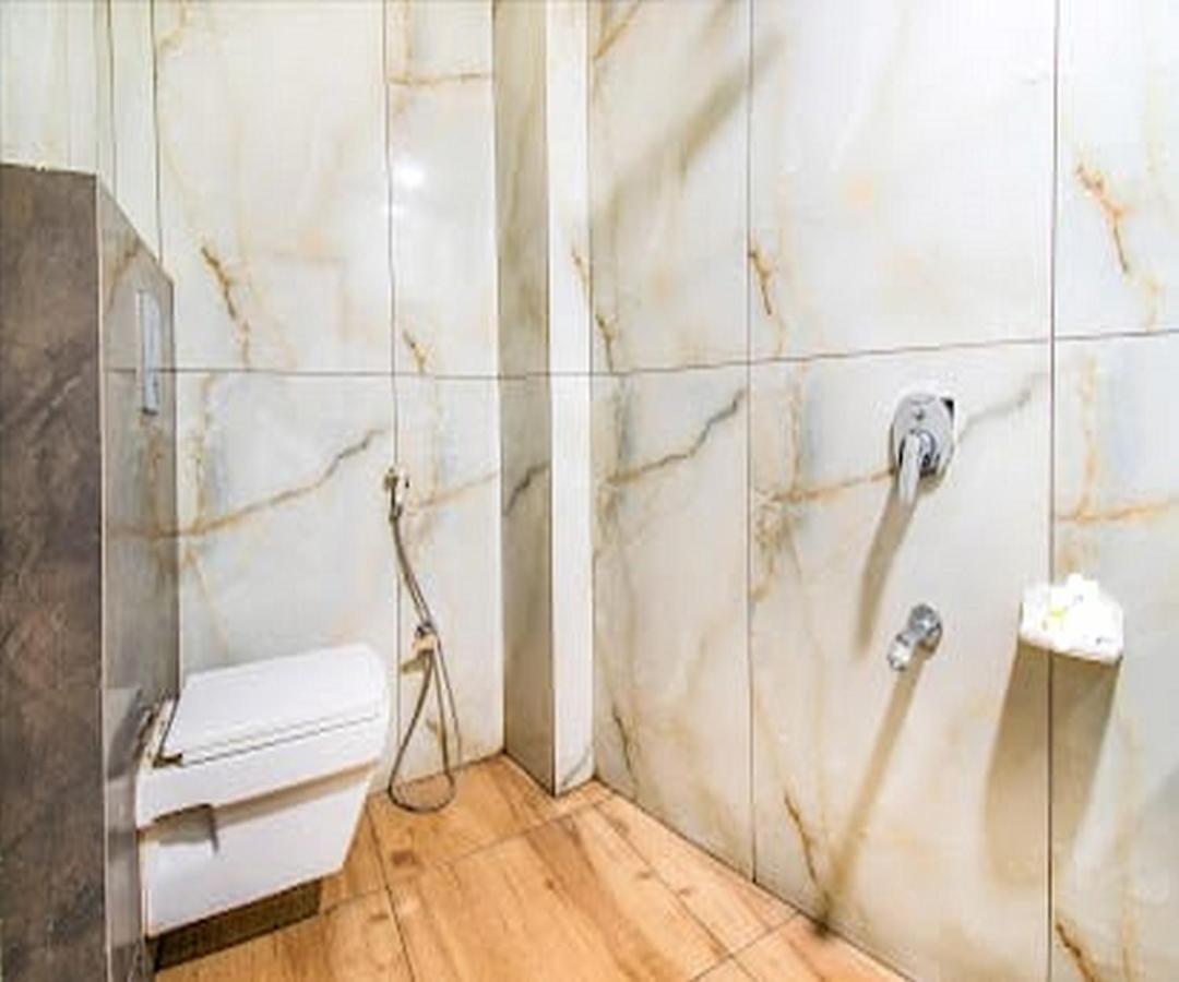 Cherrystay Kiran Inn Indore Zewnętrze zdjęcie