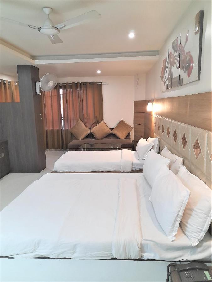 Cherrystay Kiran Inn Indore Zewnętrze zdjęcie